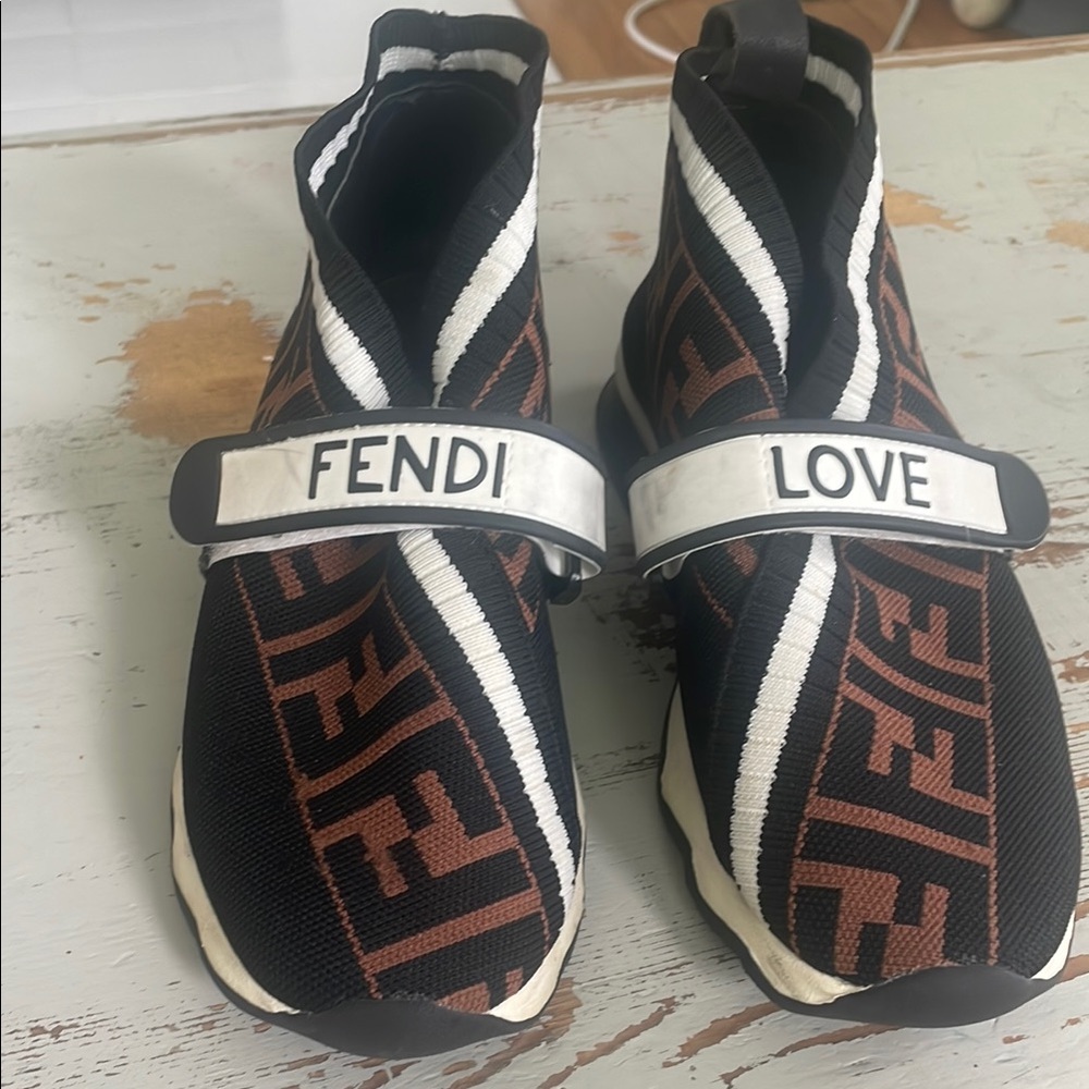 Fendi Black and Brown Sneakers size 6 / 6.5